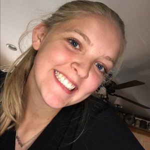 Meet your Posher, Lexi